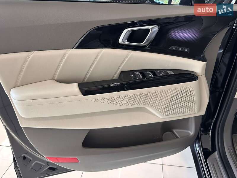 Мінівен Kia Carnival 2022 в Одесі