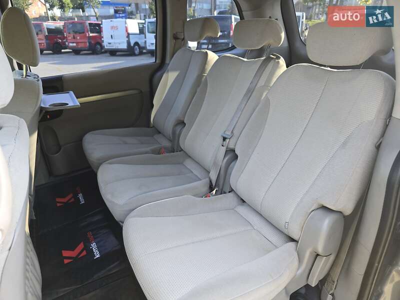 Минивэн Kia Carnival 2008 в Хмельницком