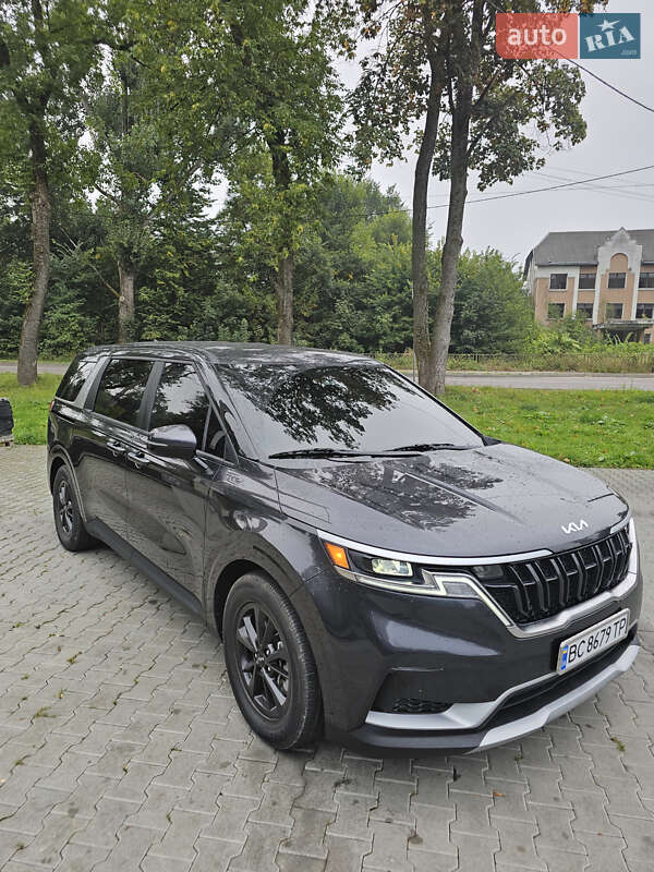 Мінівен Kia Carnival 2023 в Трускавці