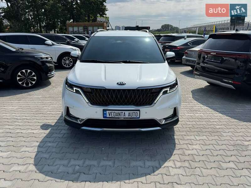 Минивэн Kia Carnival 2021 в Киеве