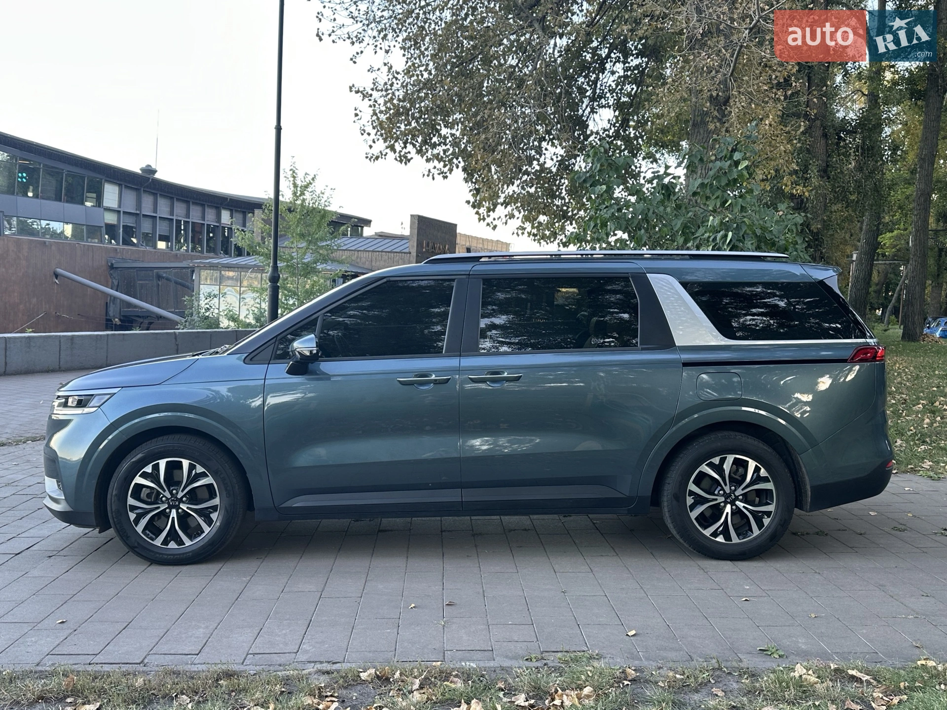 2020 Kia Carnival - мініатюра 5