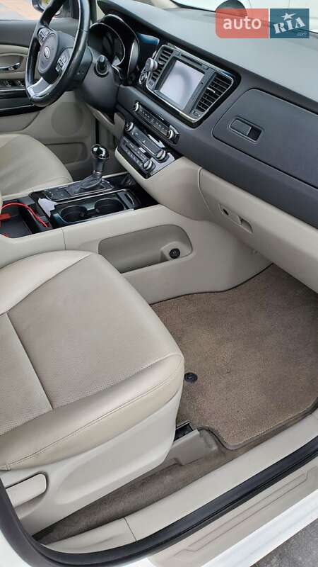 Мінівен Kia Carnival 2015 в Одесі фото 42 Мінівен Kia Carnival 2015 в Одесі