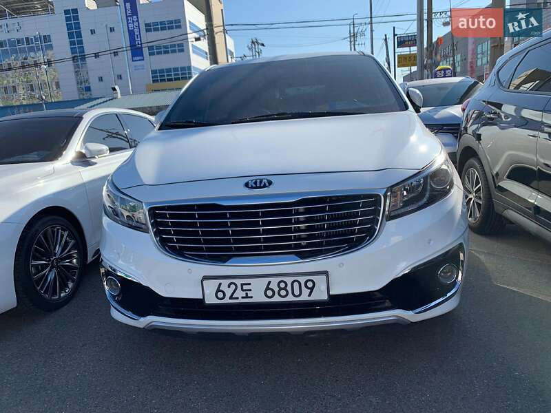 Мінівен Kia Carnival 2015 в Одесі фото 45 Мінівен Kia Carnival 2015 в Одесі