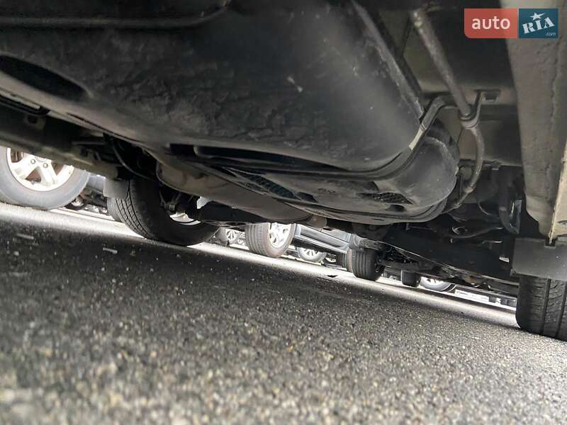 Мінівен Kia Carnival 2015 в Одесі фото 54 Мінівен Kia Carnival 2015 в Одесі