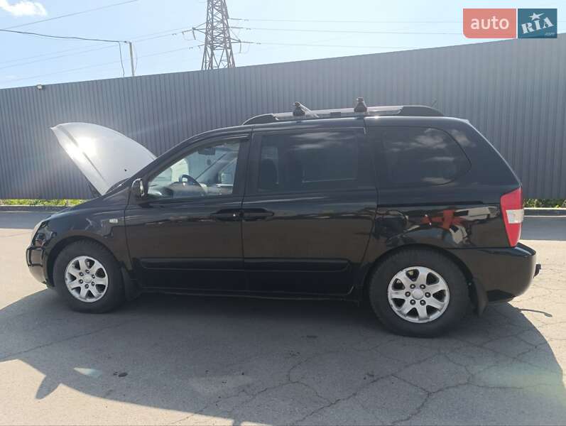 Мінівен Kia Carnival 2007 в Полтаві фото 6 Мінівен Kia Carnival 2007 в Полтаві