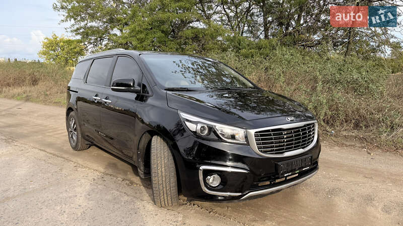 Мінівен Kia Carnival 2017 в Білгороді-Дністровському фото 2 Мінівен Kia Carnival 2017 в Білгороді-Дністровському