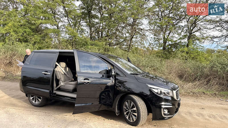 Мінівен Kia Carnival 2017 в Білгороді-Дністровському фото 31 Мінівен Kia Carnival 2017 в Білгороді-Дністровському