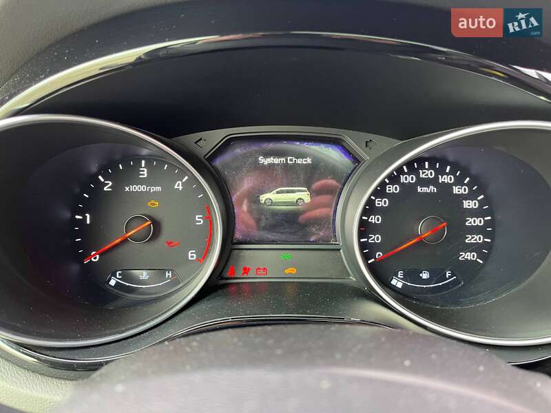 Мінівен Kia Carnival 2014 в Києві