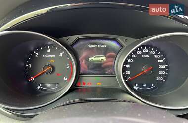 Мінівен Kia Carnival 2014 в 