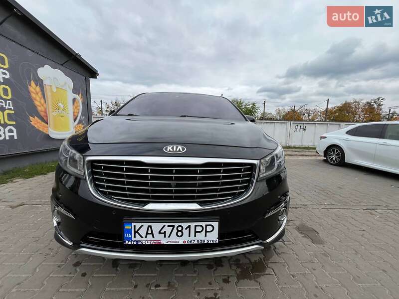 Мінівен Kia Carnival 2014 в Києві