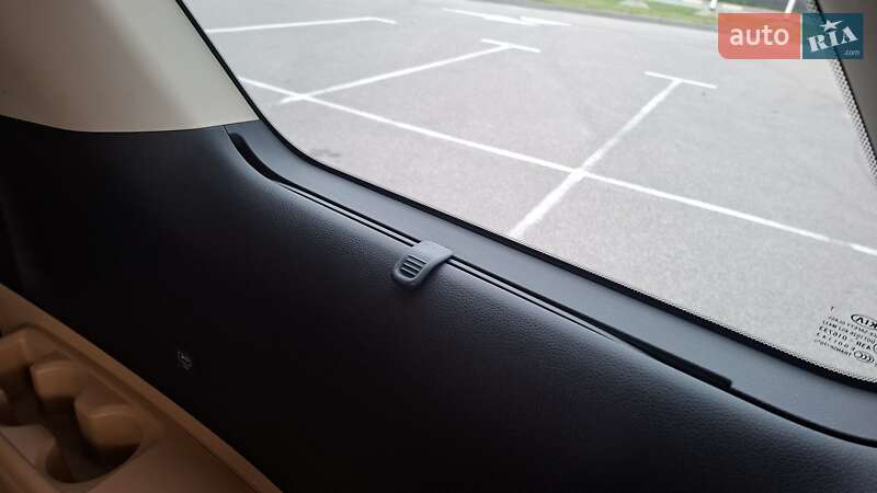 Минивэн Kia Carnival 2021 в Киеве фото 43 Минивэн Kia Carnival 2021 в Киеве