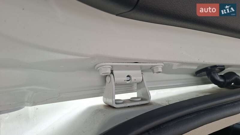 Минивэн Kia Carnival 2021 в Киеве фото 49 Минивэн Kia Carnival 2021 в Киеве