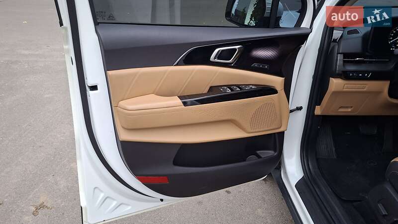 Минивэн Kia Carnival 2021 в Киеве фото 57 Минивэн Kia Carnival 2021 в Киеве