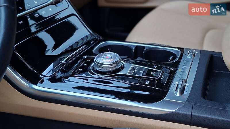 Минивэн Kia Carnival 2021 в Киеве фото 77 Минивэн Kia Carnival 2021 в Киеве