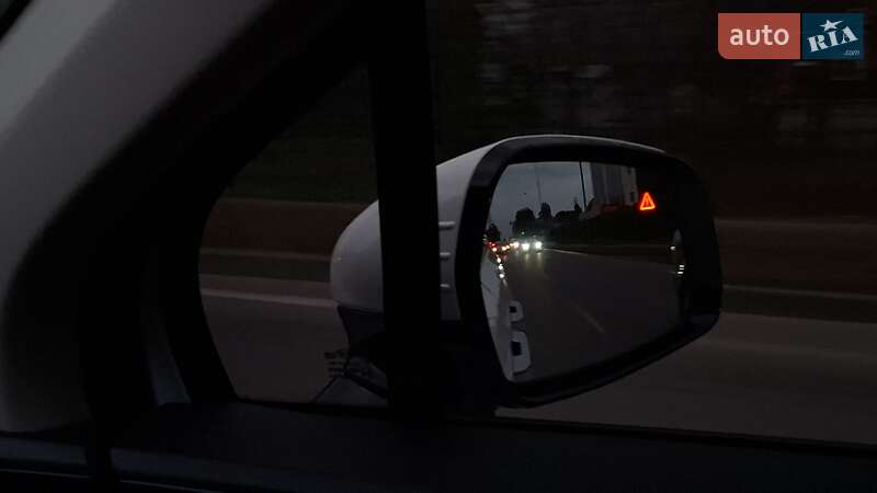 Минивэн Kia Carnival 2021 в Киеве фото 144 Минивэн Kia Carnival 2021 в Киеве