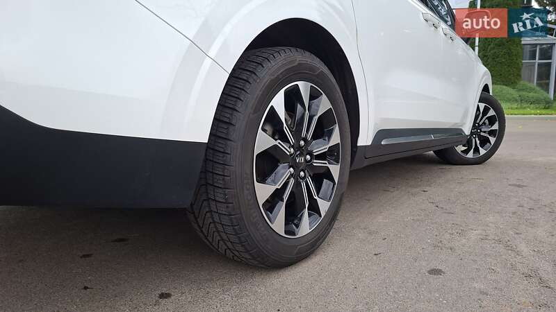 Минивэн Kia Carnival 2021 в Киеве фото 94 Минивэн Kia Carnival 2021 в Киеве