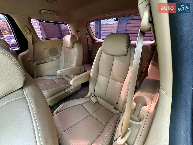 Минивэн Kia Carnival 2017 в Виннице фото 37 Минивэн Kia Carnival 2017 в Виннице