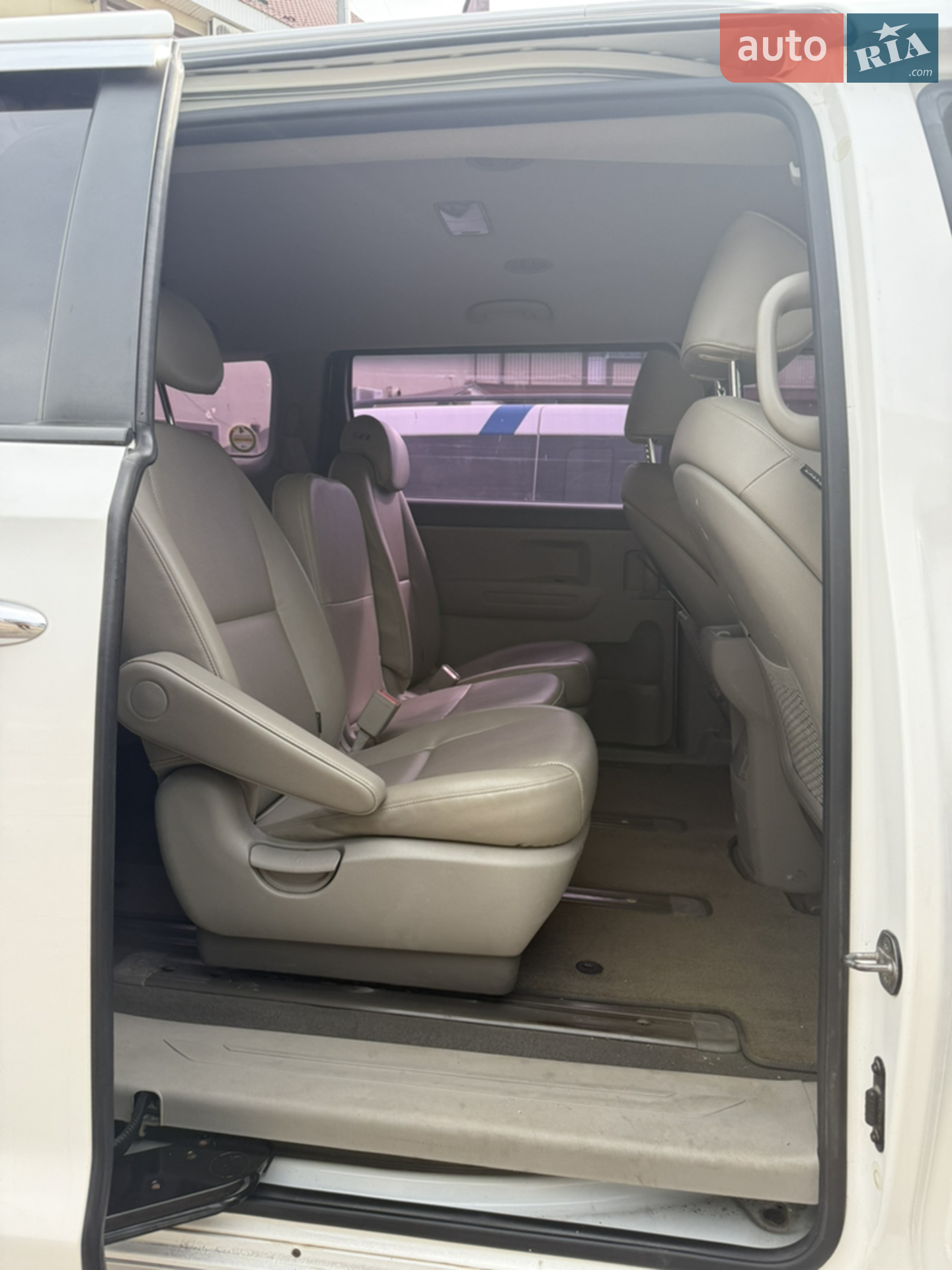 2015 Kia Carnival - мініатюра 17