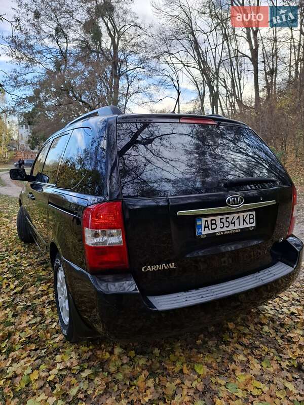 Минивэн Kia Carnival 2009 в Виннице фото 10 Минивэн Kia Carnival 2009 в Виннице