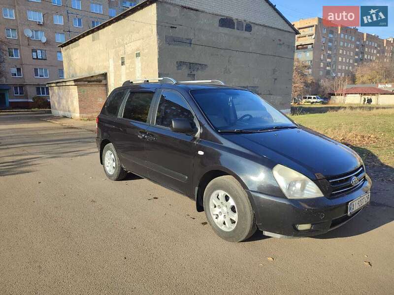 Минивэн Kia Carnival 2007 в Краматорске