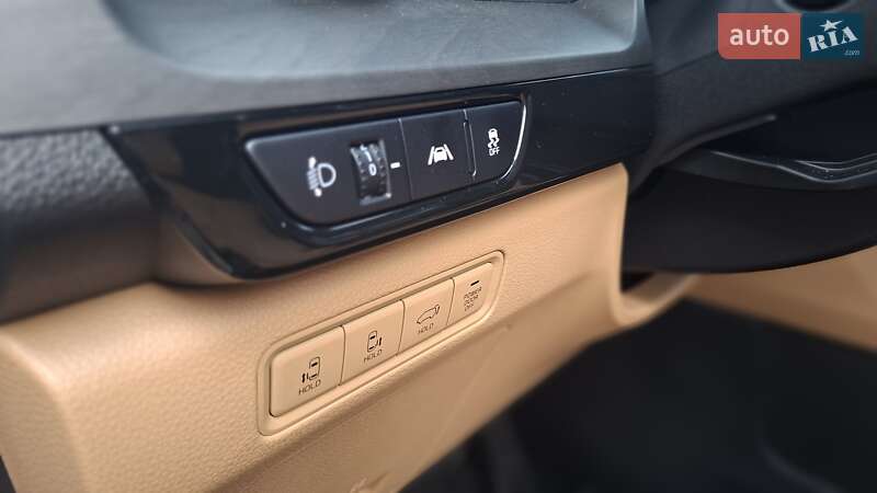 Минивэн Kia Carnival 2021 в Киеве фото 177 Минивэн Kia Carnival 2021 в Киеве