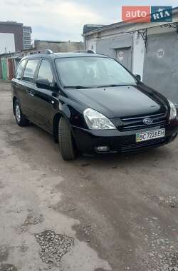 Минивэн Kia Carnival 2006 в Львове
