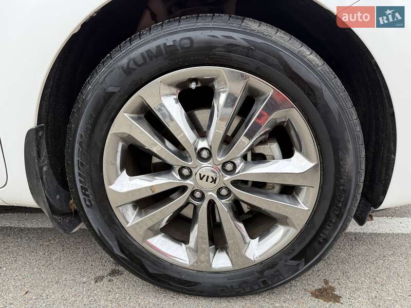Минивэн Kia Carnival 2016 в Киеве фото 10 Минивэн Kia Carnival 2016 в Киеве