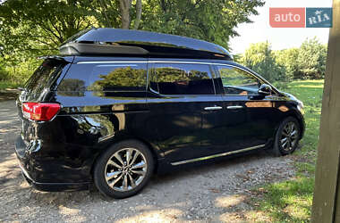Минивэн Kia Carnival 2016 в Козове