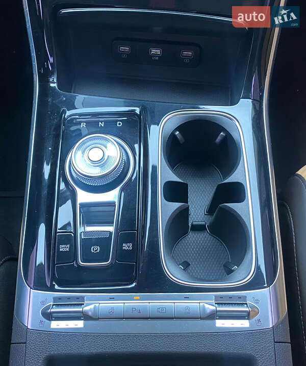 Мінівен Kia Carnival 2021 в Рівному