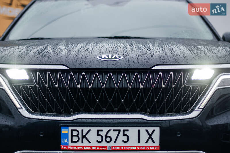 Минивэн Kia Carnival 2021 в Ровно