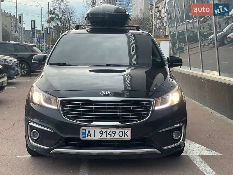 Минивэн Kia Carnival 2014 в Киеве