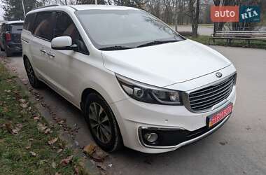 Минивэн Kia Carnival 2016 в Тернополе