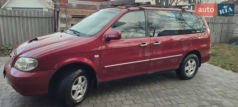 Kia Carnival 2002