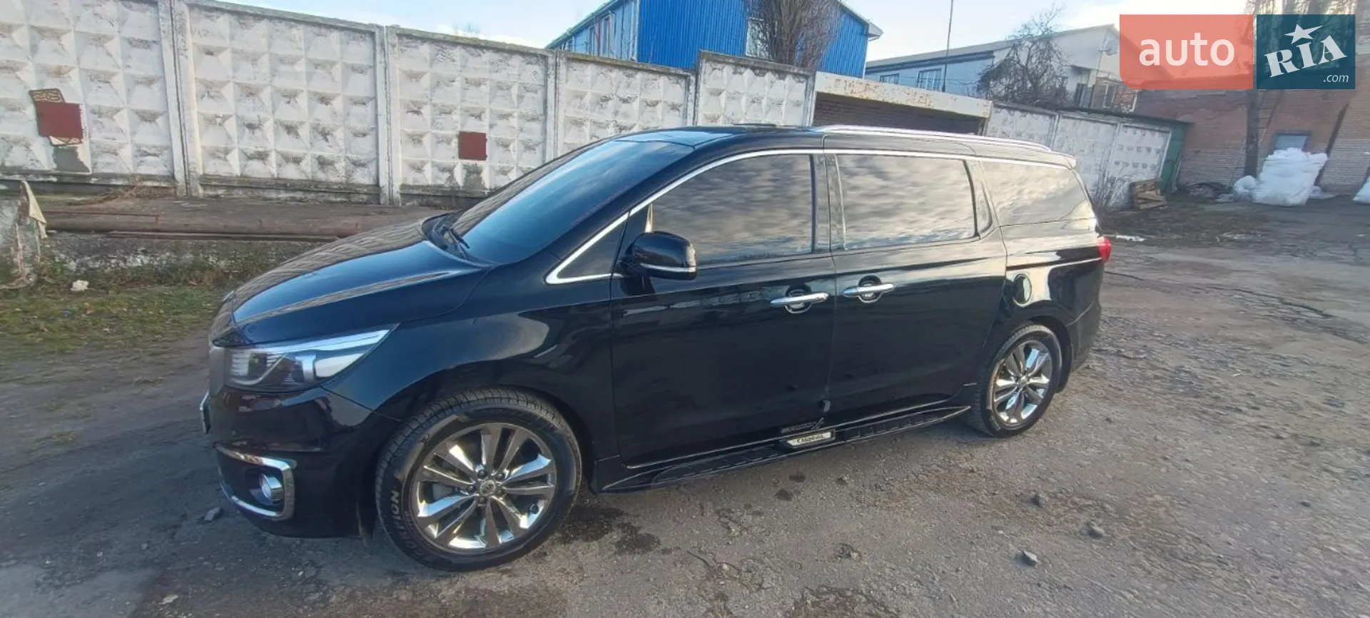 2017 Kia Carnival - мініатюра 7