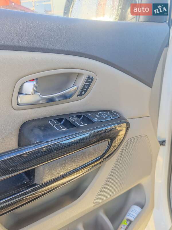 Мінівен Kia Carnival 2015 в Бородянці