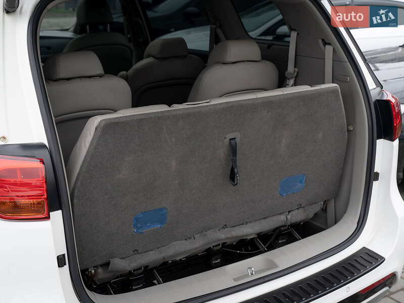 Мінівен Kia Carnival 2014 в Одесі