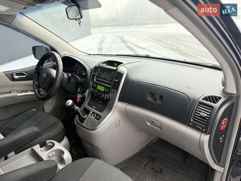 Минивэн Kia Carnival 2007 в Мукачево фото 10 Минивэн Kia Carnival 2007 в Мукачево
