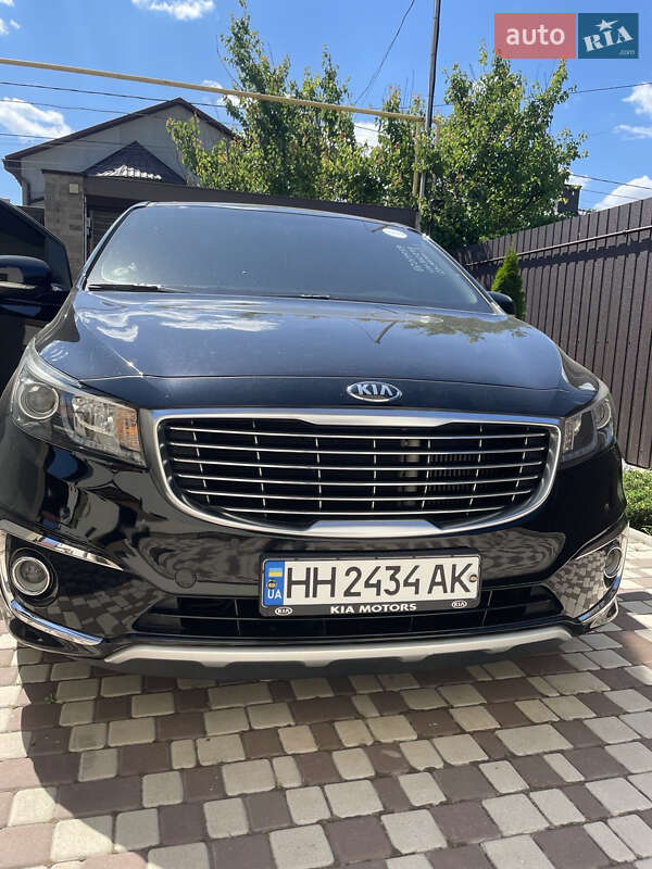Мінівен Kia Carnival 2017 в Одесі