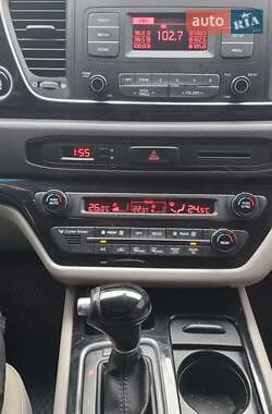 Минивэн Kia Carnival 2014 в Полтаве