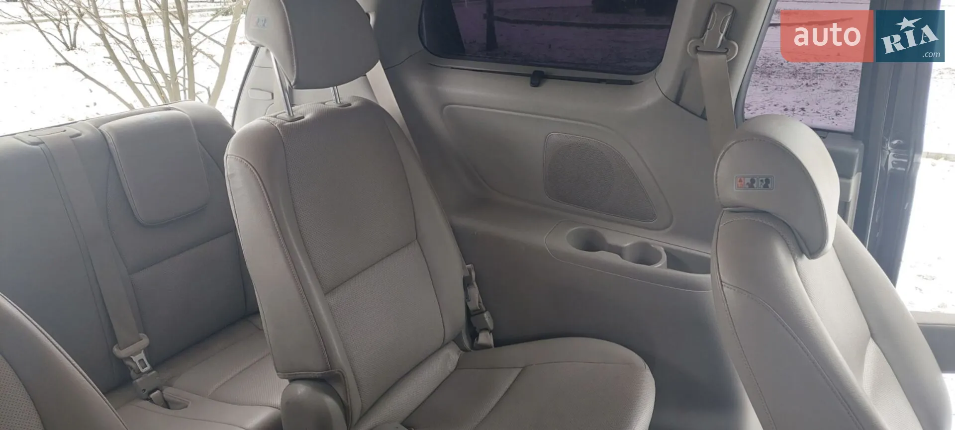 2014 Kia Carnival - мініатюра 18
