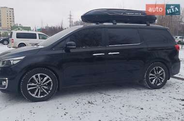 Минивэн Kia Carnival 2014 в Полтаве
