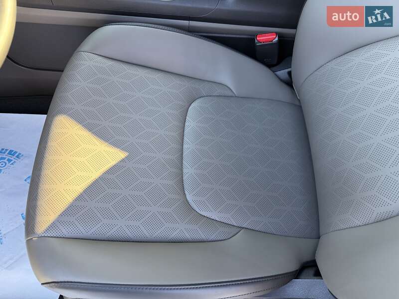 Минивэн Kia Carnival 2024 в Киеве фото 13 Минивэн Kia Carnival 2024 в Киеве