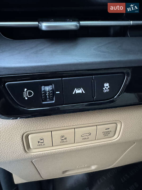 Минивэн Kia Carnival 2021 в Киеве фото 23 Минивэн Kia Carnival 2021 в Киеве