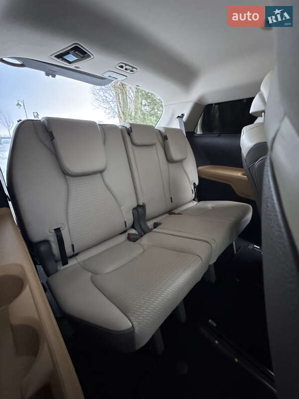 Минивэн Kia Carnival 2021 в Киеве фото 35 Минивэн Kia Carnival 2021 в Киеве