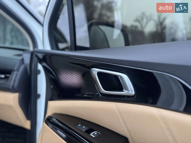 Минивэн Kia Carnival 2021 в Киеве фото 42 Минивэн Kia Carnival 2021 в Киеве