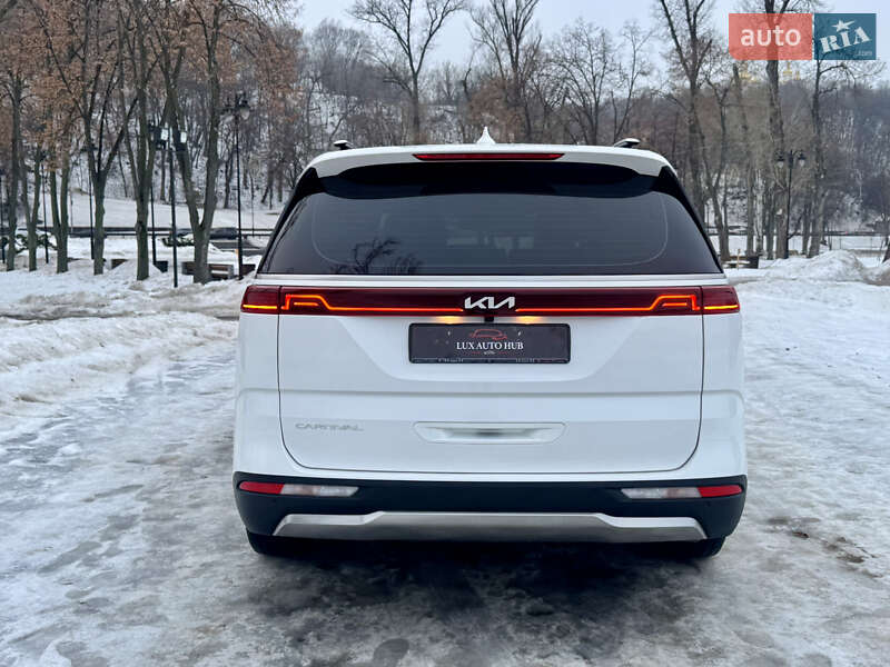 Минивэн Kia Carnival 2021 в Киеве фото 83 Минивэн Kia Carnival 2021 в Киеве