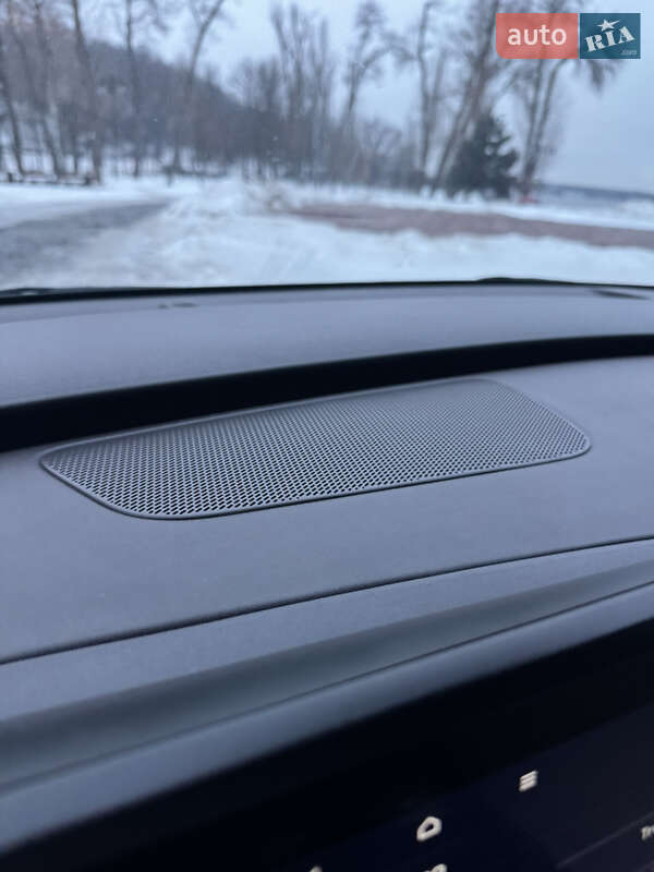 Минивэн Kia Carnival 2021 в Киеве фото 97 Минивэн Kia Carnival 2021 в Киеве