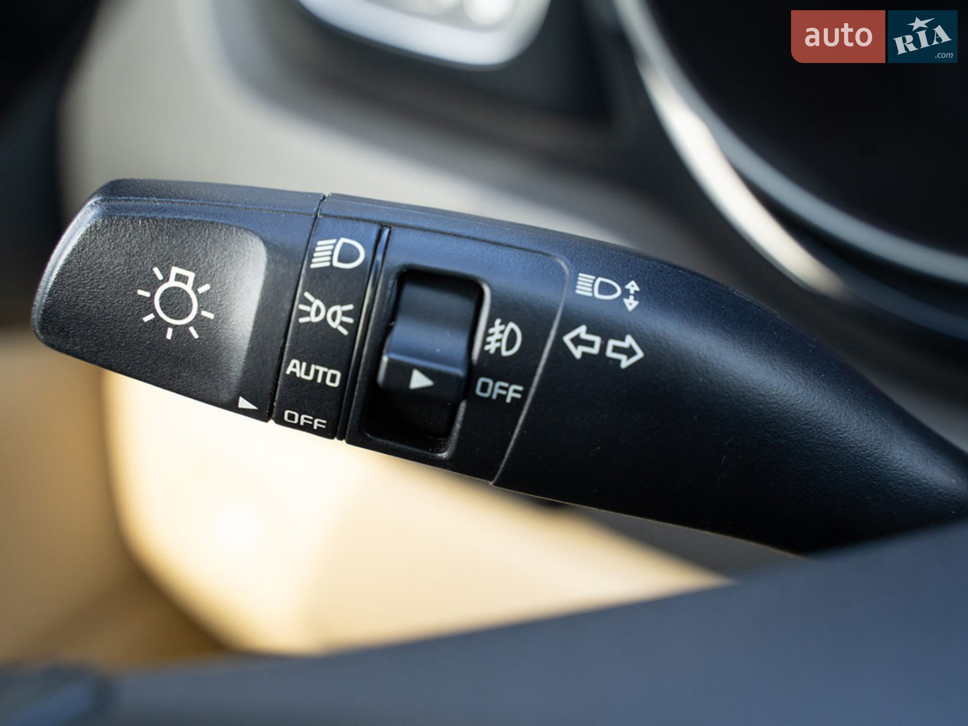 2014 Kia Carnival - мініатюра 30