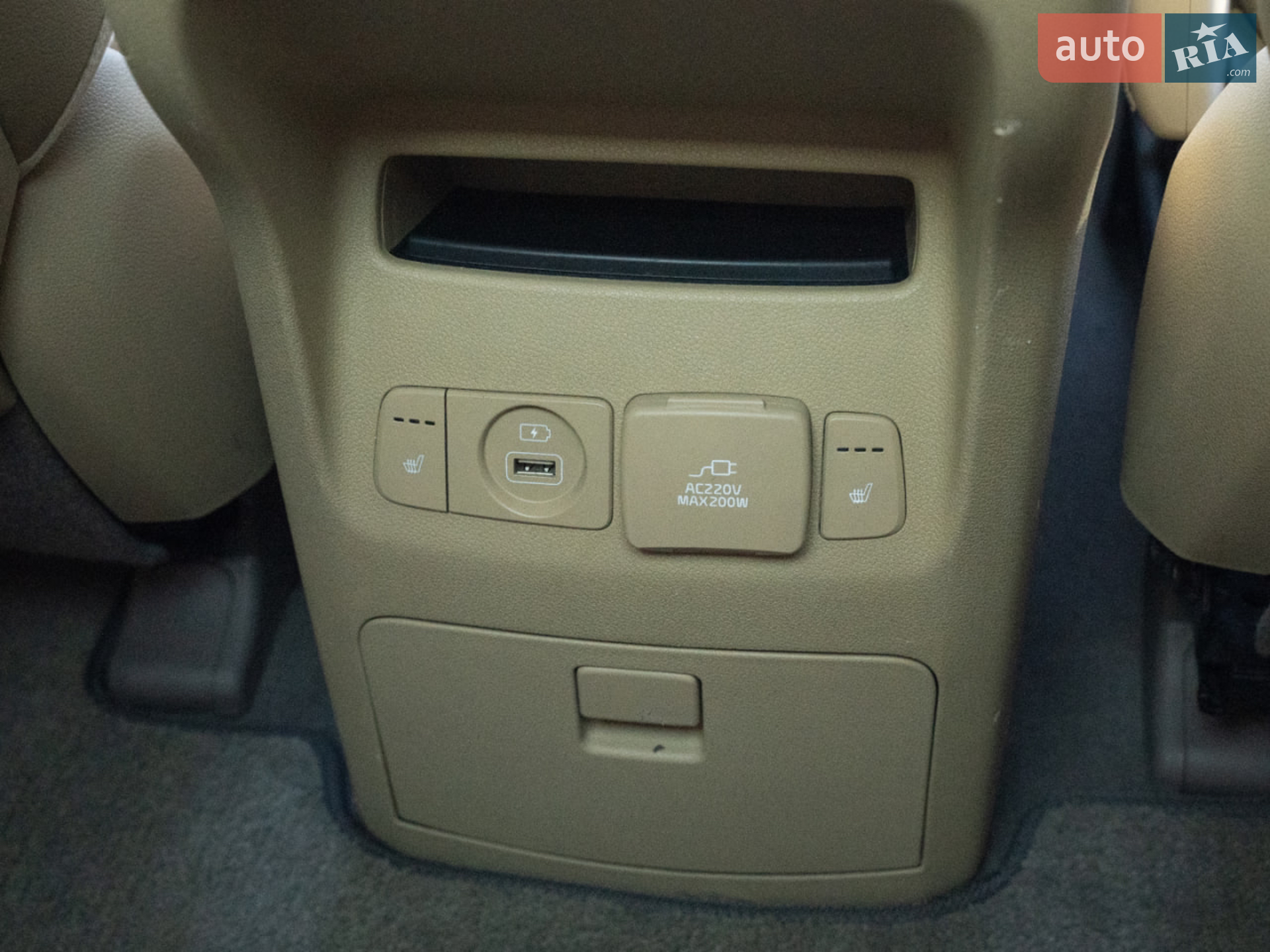 2014 Kia Carnival - мініатюра 38