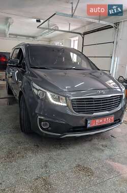 Мінівен Kia Carnival 2016 в Тернополі